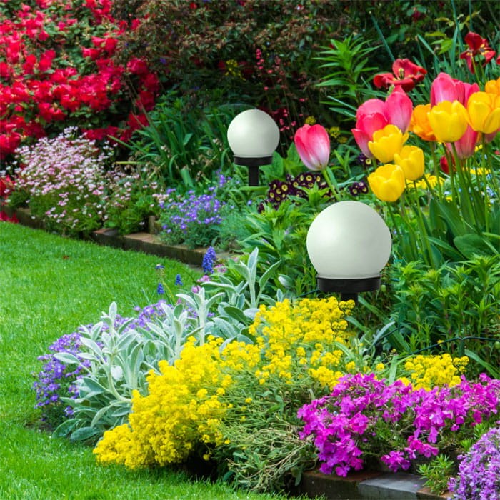 Lampa ogrodowa solarna wbijana biała zimna_2