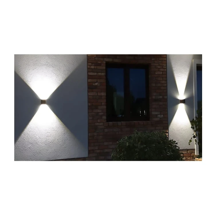 lampa elewacyjna