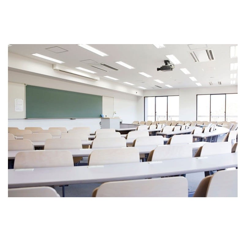 oświetlenie sali wykładowej