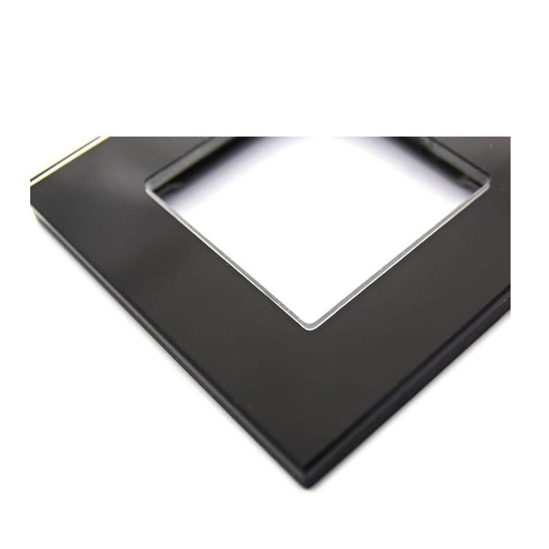 Gniazdko elektryczne podwójne szklane czarne ramka