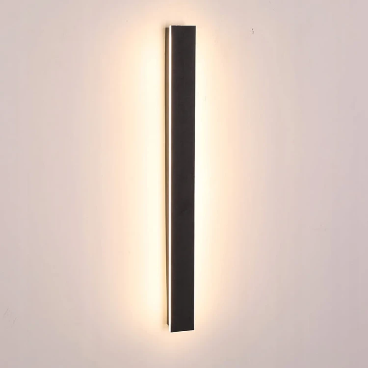 lampa elewacyjna 60W neutralna