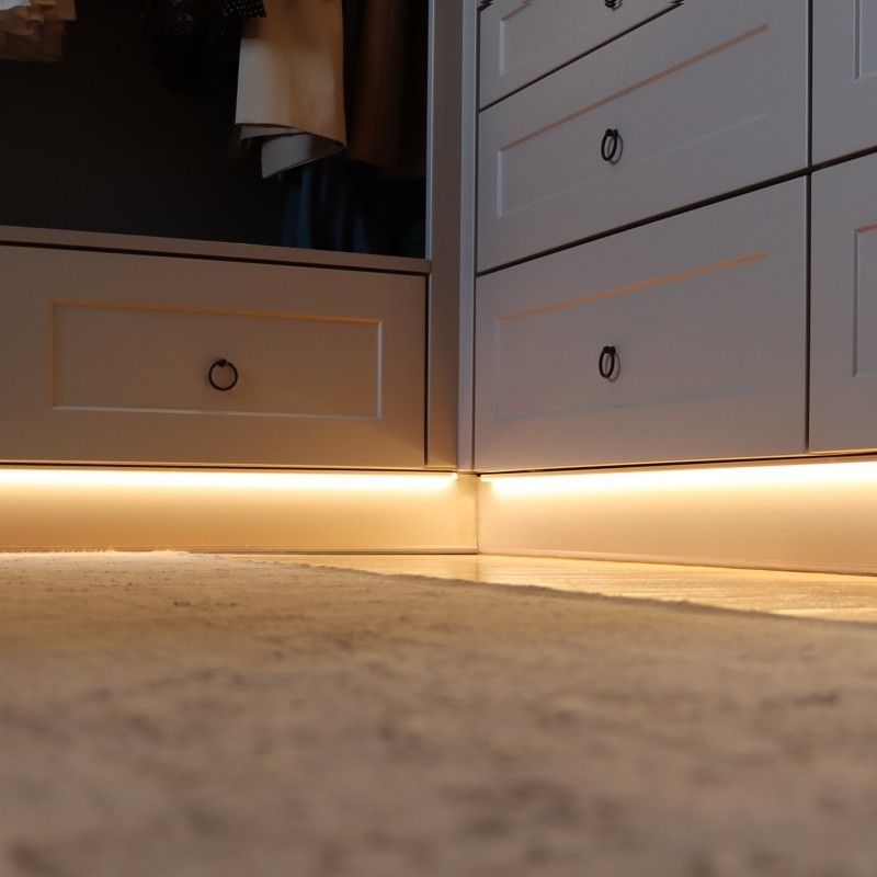 Profil aluminiowy Floor Line 2m do taśm 8-12mm