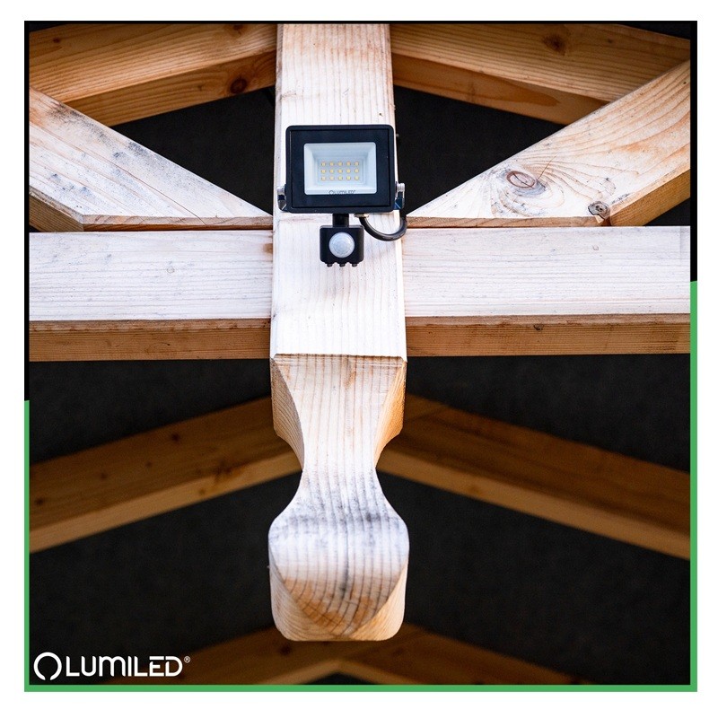 naświetlacz 10W IP44 zimny z czujnikiem