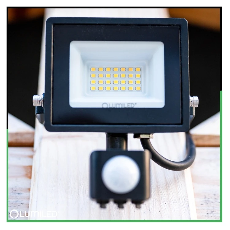 Naświetlacz LED 20W 1800lm 6500K IP44 Czarny Czujnik Ruchu i zmierzchu