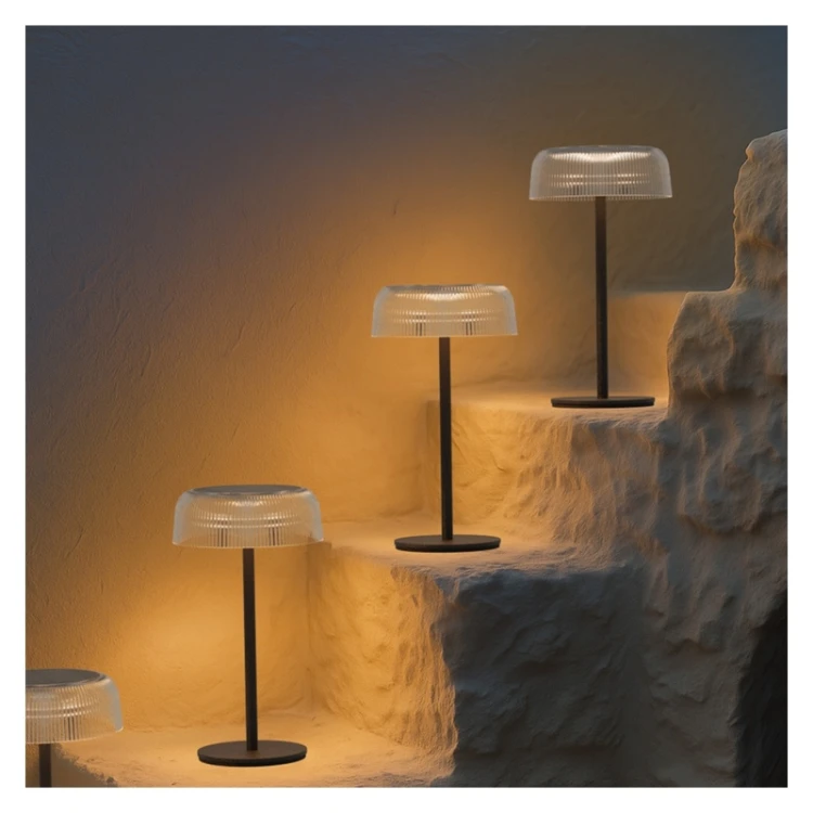 Solarna lampka biurkowa Lumin Fungi 2,5W biała ciepła
