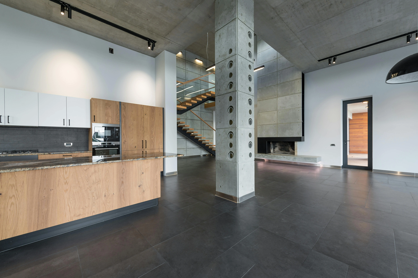 Nowoczesne szynoprzewody loft